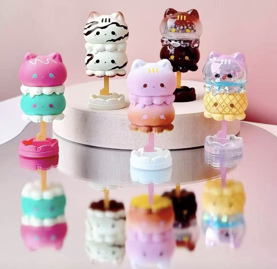 Octcats' ice cream Mini Series Unbag