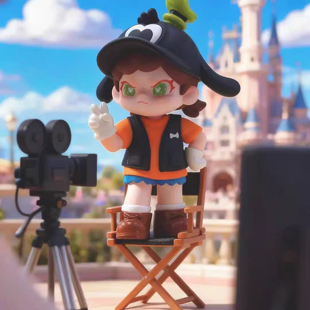 DORA Loves Mickey Figure Series unbox
