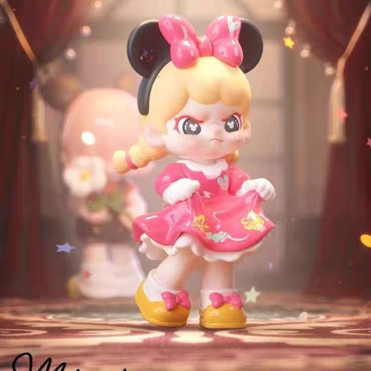 DORA Loves Mickey Figure Series unbox